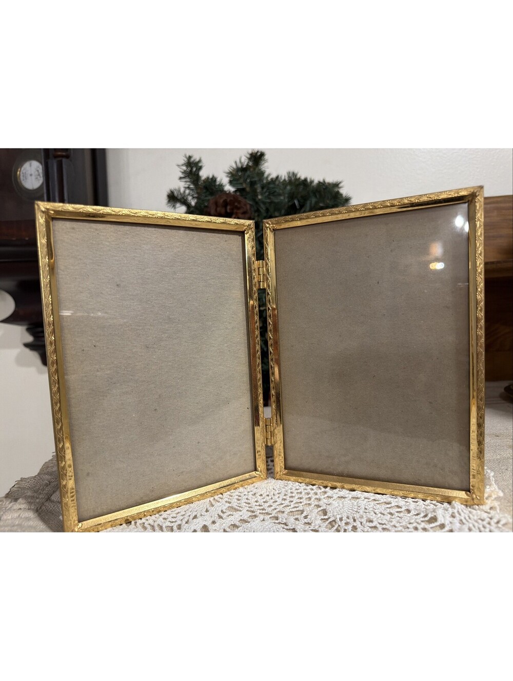Vintage MCM Hinged Double Photo Picture Frame Ornate Gold Metal Fits 5"x7"